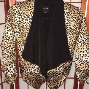 Silky leopard print blazer